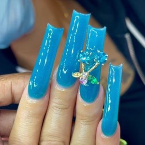 Meet your Posher, Natasha